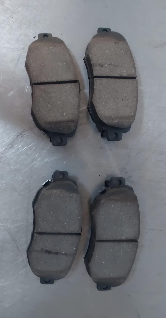 Pastillas Delanteras Cerámicas para Toyota Supra 1993-1997 / Lexus  GS300 1993-2004 / GS400 1998-2000 / IS300 2003-2005 / SC430 2002-2010.