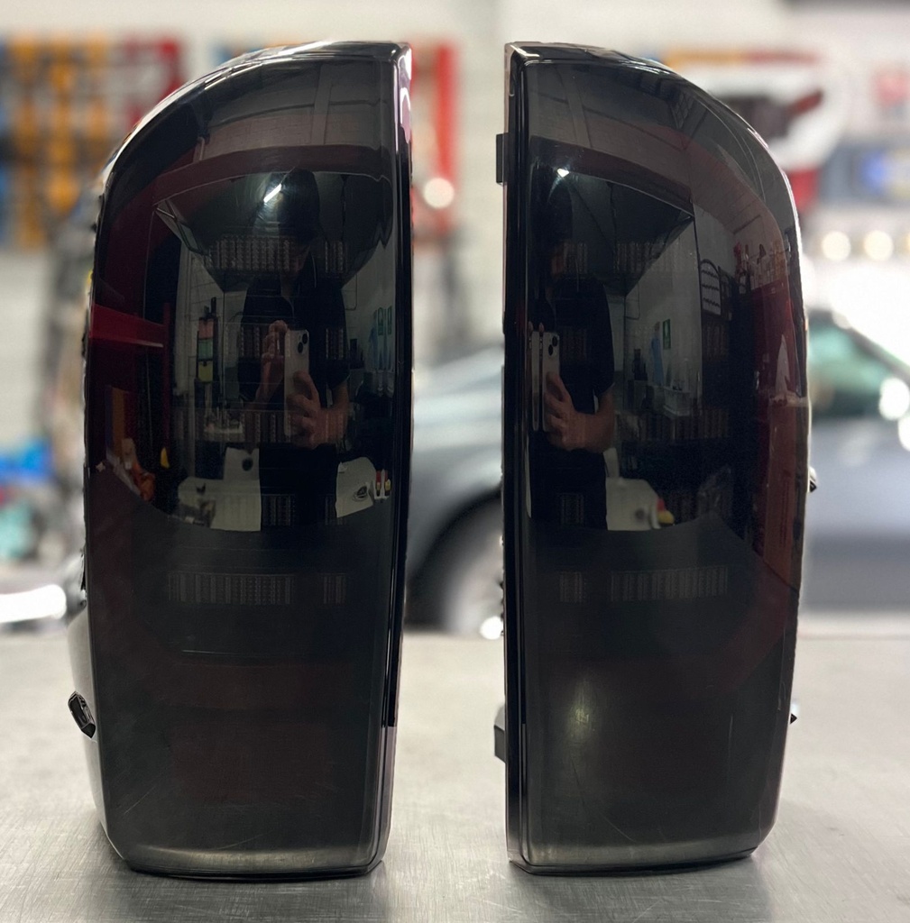 LUCES TRASERAS LED/AHUMADAS TOYOTA TACOMA 2016-2022