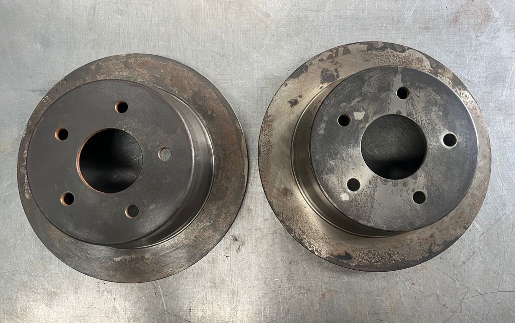 Discos Traseros Ventilados para Chevrolet S10 LS / SS / ZR2 / ZR5 4X4 1998-2004.