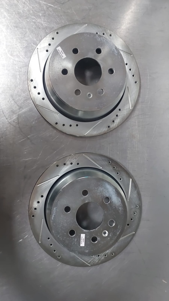 Discos traseros ventilados perforados para Cadillac CTS 06-07