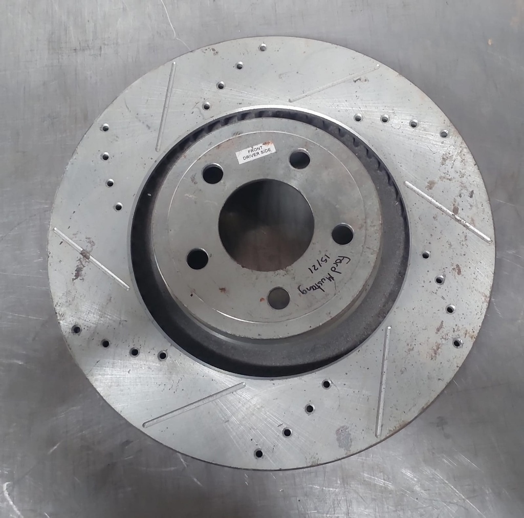 Disco delantero izquierdo ventilado perforado para Ford Mustang 15-21