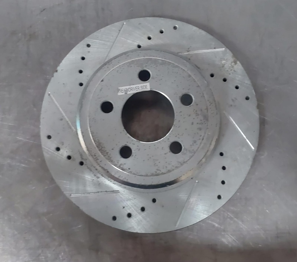 Disco trasero izquierdo ventilado perforado para Dodge Challenger GT 17-18