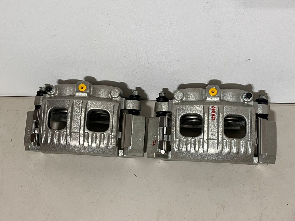 Calipers delanteros para Ford Expedition 1997 al 2002 / F150 1999 al 2003 / F250 1997 a 1999 / Navigator 1998 al 2002.