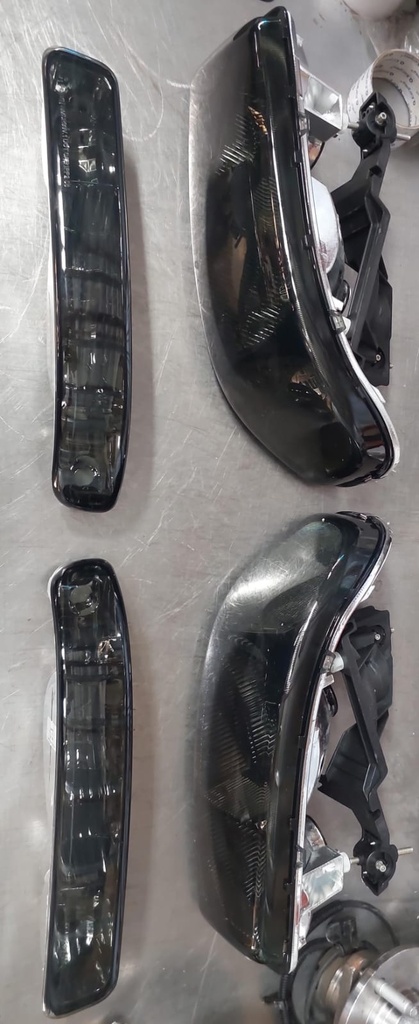 Luces delanteras para GMC Sierra 1500 2500 3500/00-06