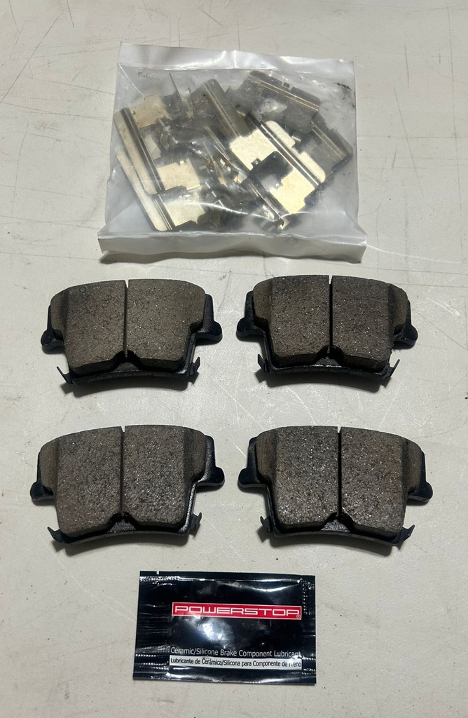Pastillas de freno traseras Carbo / Cerámica para Dodge Challenger 2009 al 2023 / Charger 2006 al 2023 / Magnum 2005 al 2008 / Chrysler 300 2005 al 2023