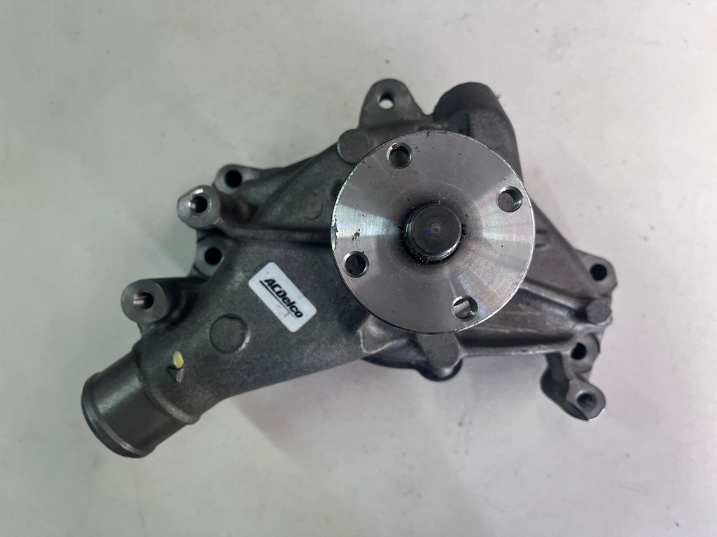 Bomba de Agua para Motores Chevrolet GM 3.8L / 4.3L / 4.4L / 4.8L / 5.0L / 5.7L / 6.6L de 1972-1996.