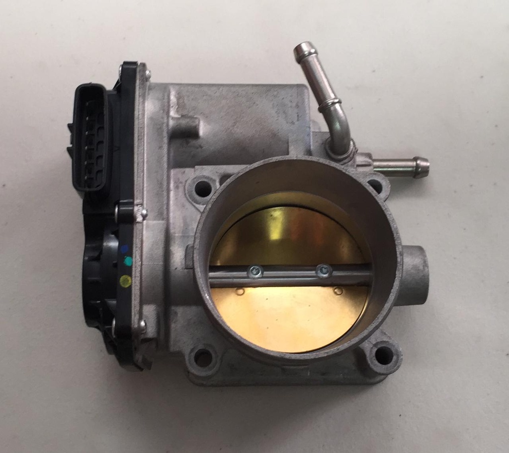 Cuerpo de aceleración Toyota Camry 2003 al 2006 Highlander 2003 al 2010 Sienna 2003 al 2006