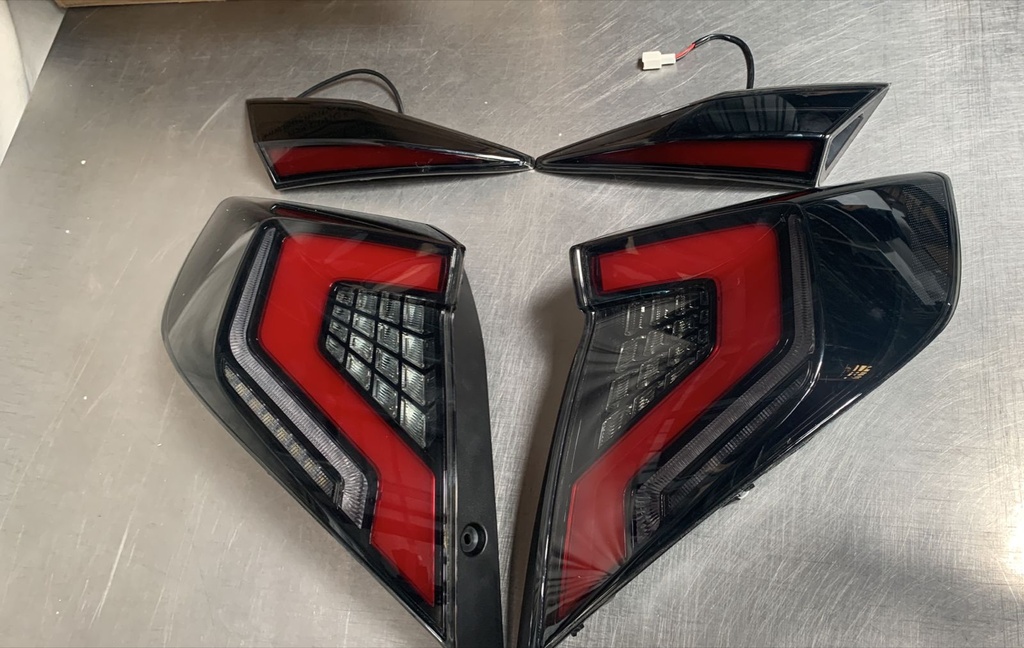 Luces traseras LED con lente ahumada para Honda Civic 16/21