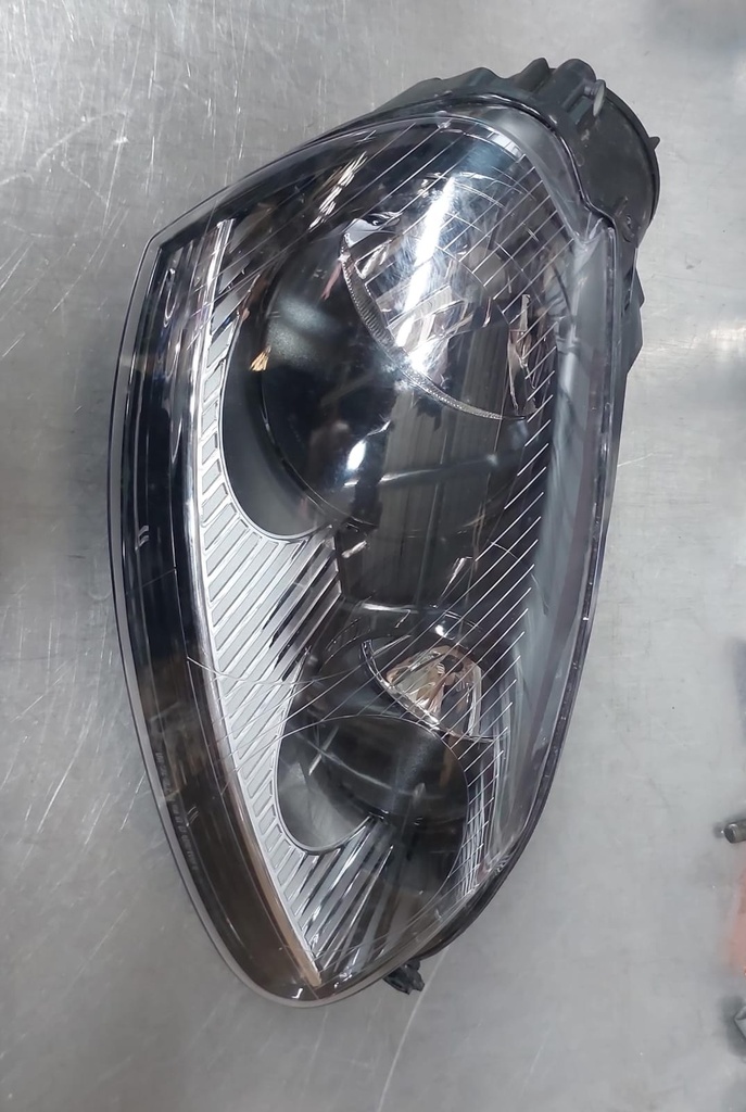 Luz delantera derecha para Volkswagen Jetta Sedan 05/10
