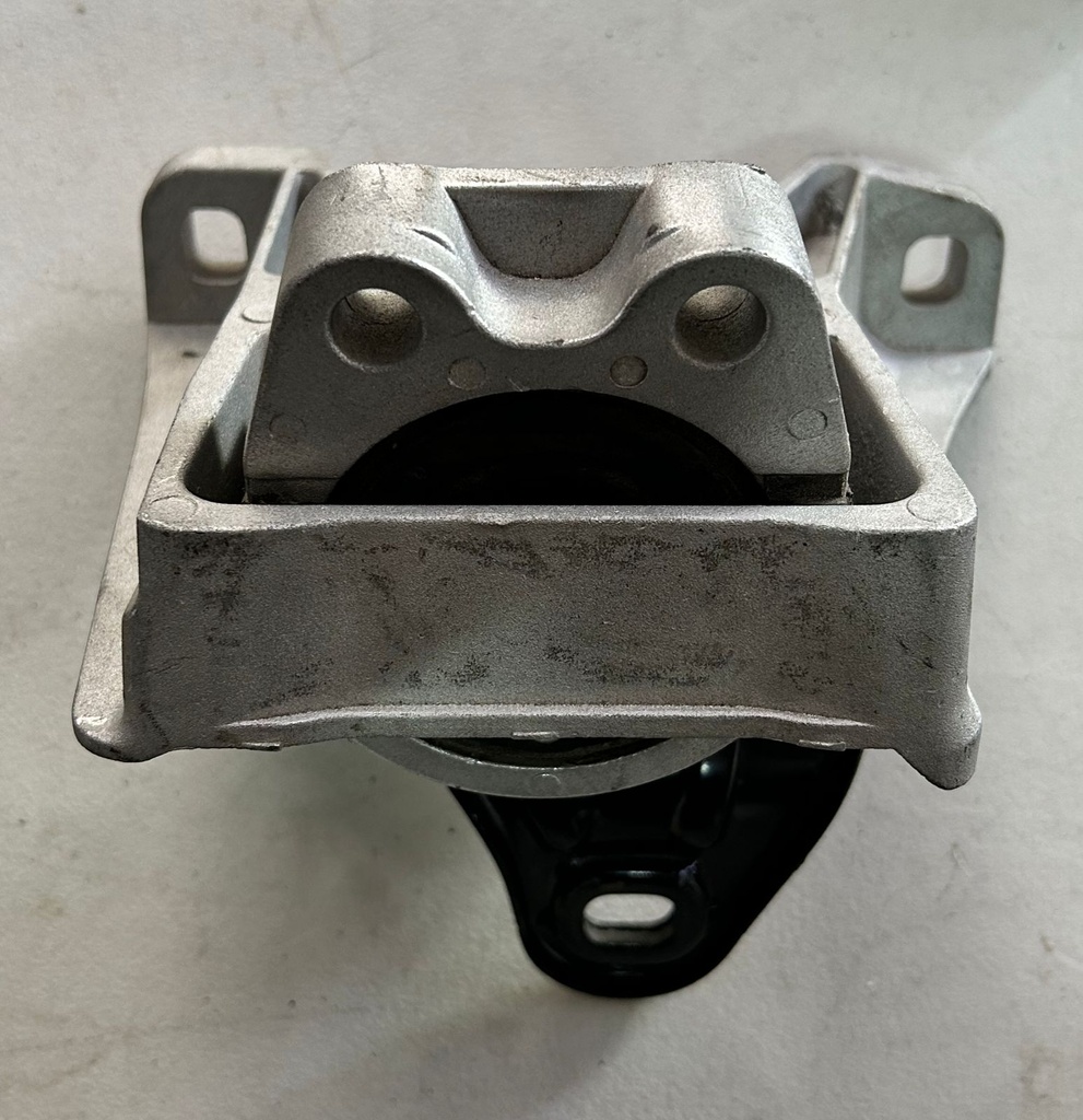 Soporte motor derecho Ford Focus 2.0L 2005 al 2011
