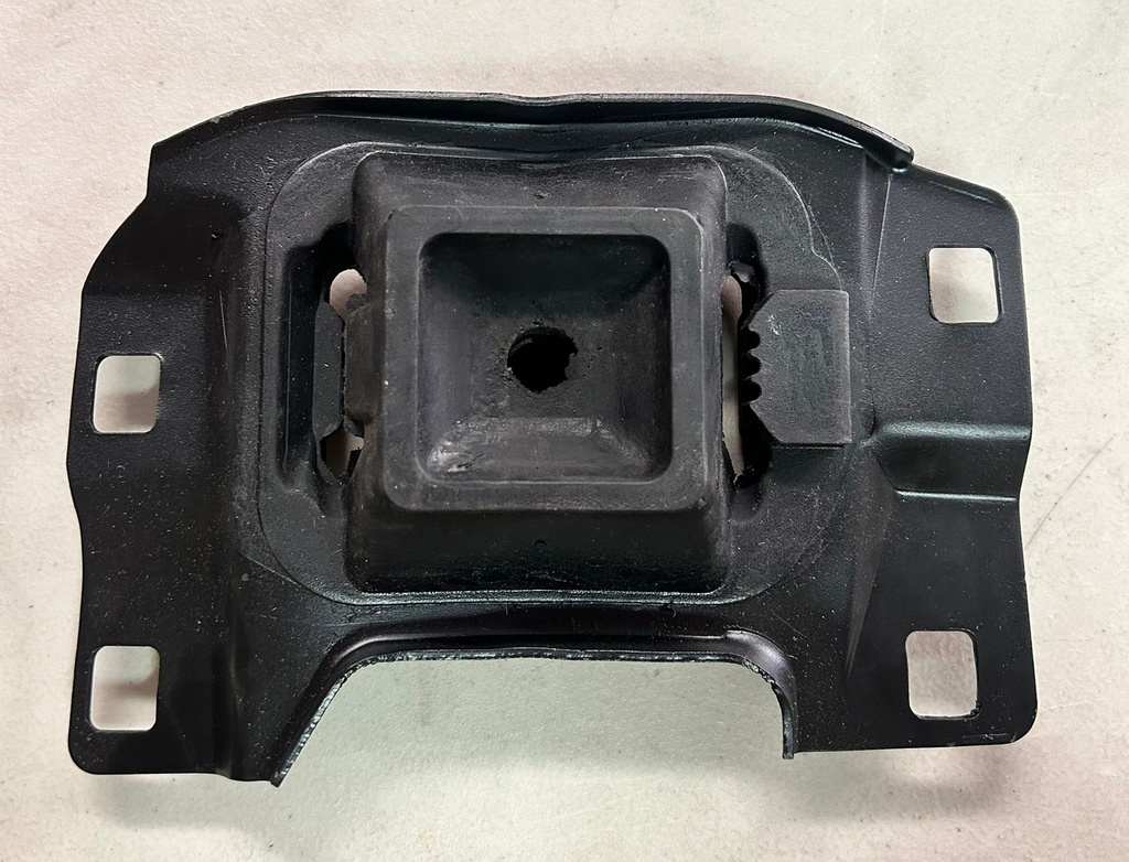 Soporte de transmisión Ford Focus L4 2.0L 2012 al 2018