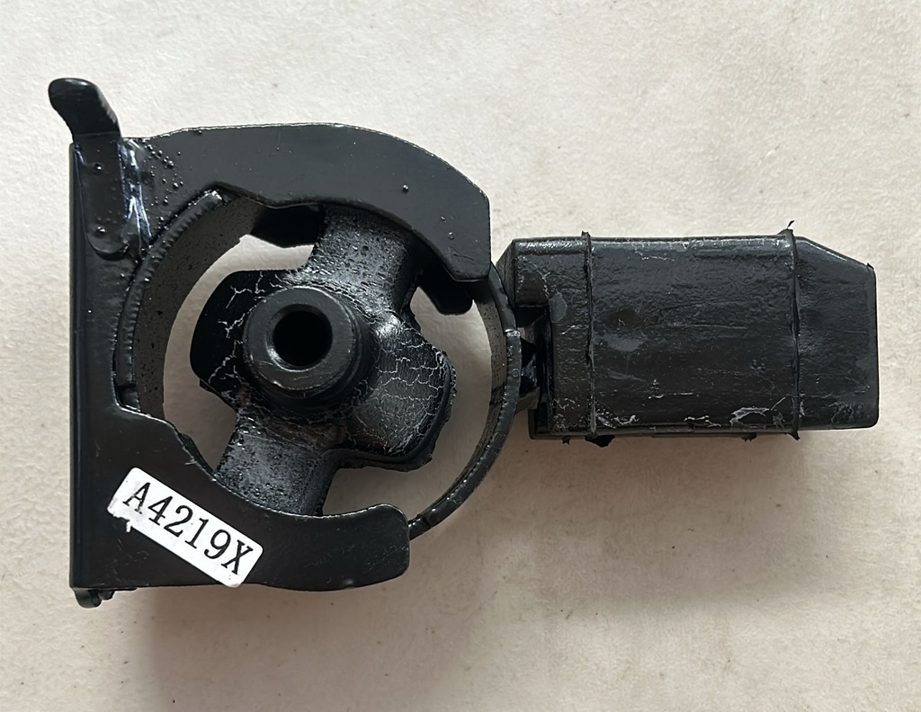 Soporte de motor delantero Celica 2000 al 2005 Corolla 2003 al 2008