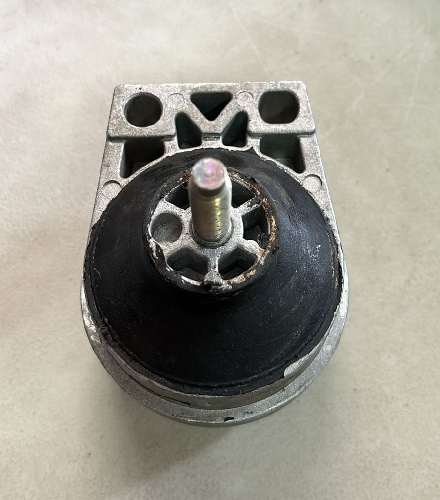 Soporte de motor derecho Ford Focus 2.0L L4 2000 al 2004