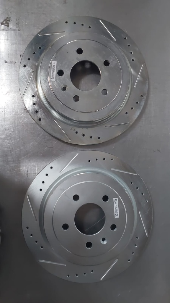 Discos traseros ventilados perforados para  Cadillac ATS 2013-2018