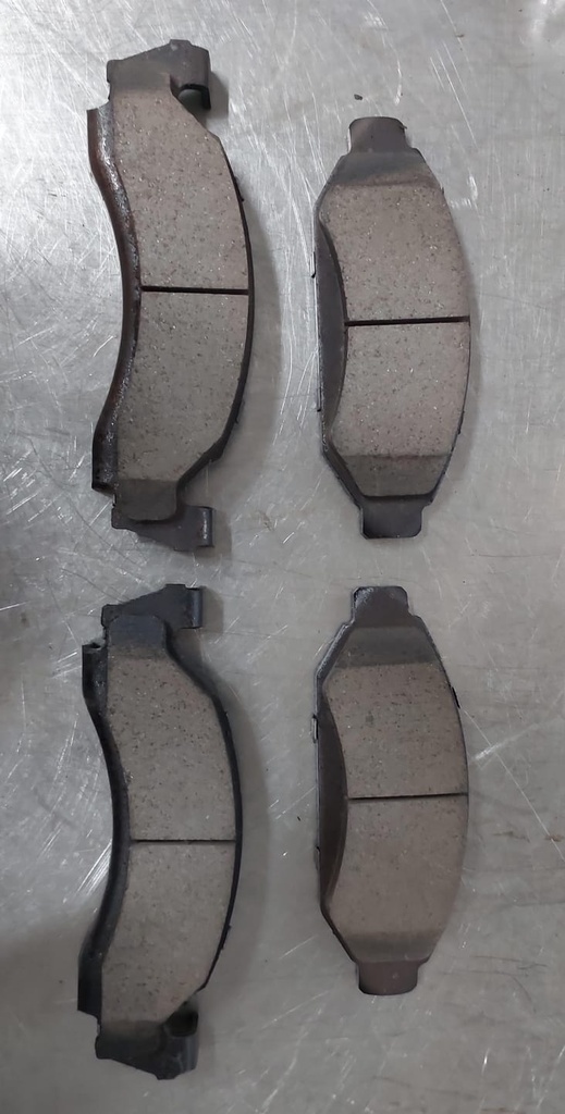Pastillas Delanteras de Fibra de Carbón / Cerámicas Ford F150 1986-1993 / Bronco 1988-1993 / E150 Econoline 1988-1993.