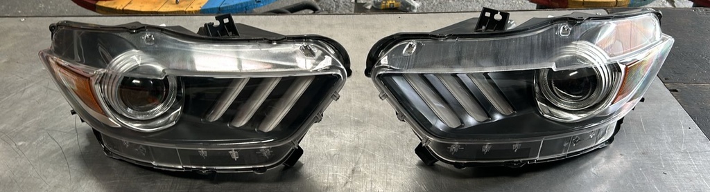 luces delanteras Ford Mustang 2015 al 2017
