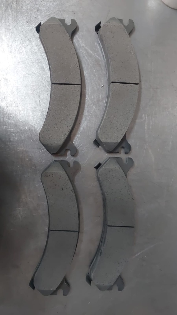 Pastillas de freno traseras para Chevrolet Silverado 2500HD/3500HD/Express 1500 1999-2005