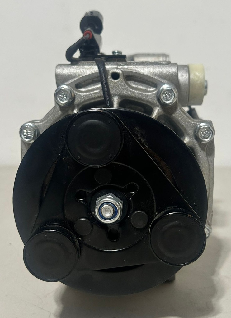 Compresor de A/C para Mitsubishi Eclipse 2000 al 2005 / Galant 2000 al 2003 / Lancer 2003 al 2007 / Mirage 2000 al 2002