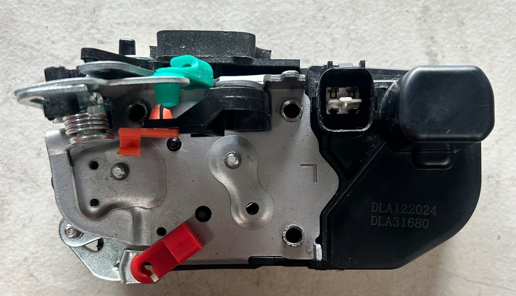 Actuador cerradura trasera izquierda para RAM 1500 2002 al 2008 / 2500 2003 al 2009 / 3500 2003 al 2010