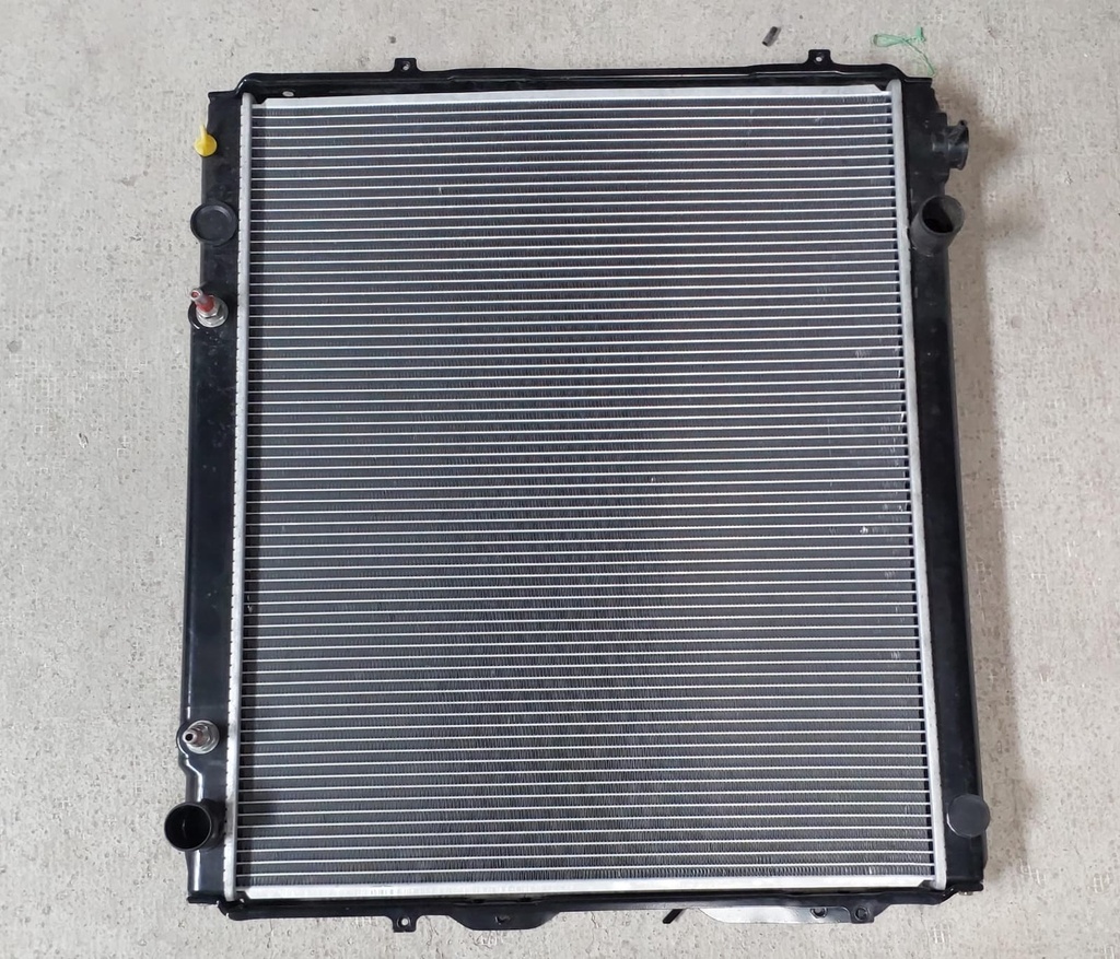 Radiador para Mazda-MPV 1996-1998