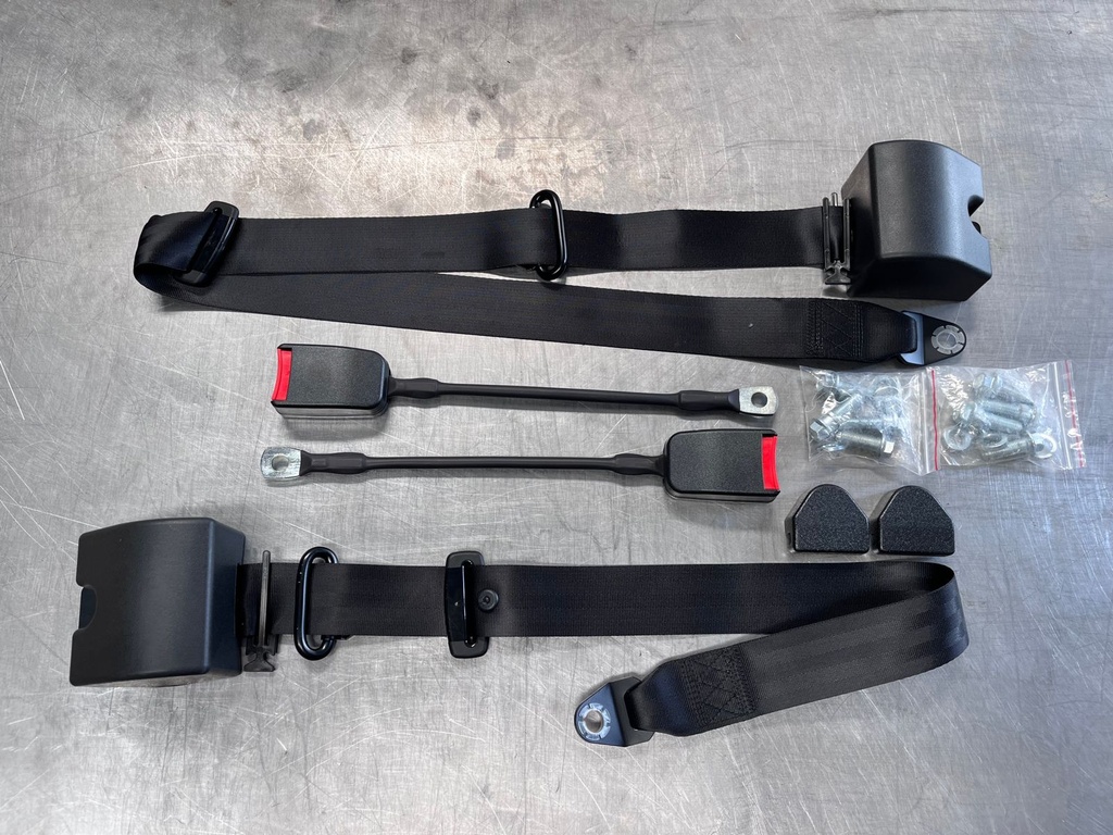 Cinturones de Seguridad de 3 Puntos con Retorno Automático.