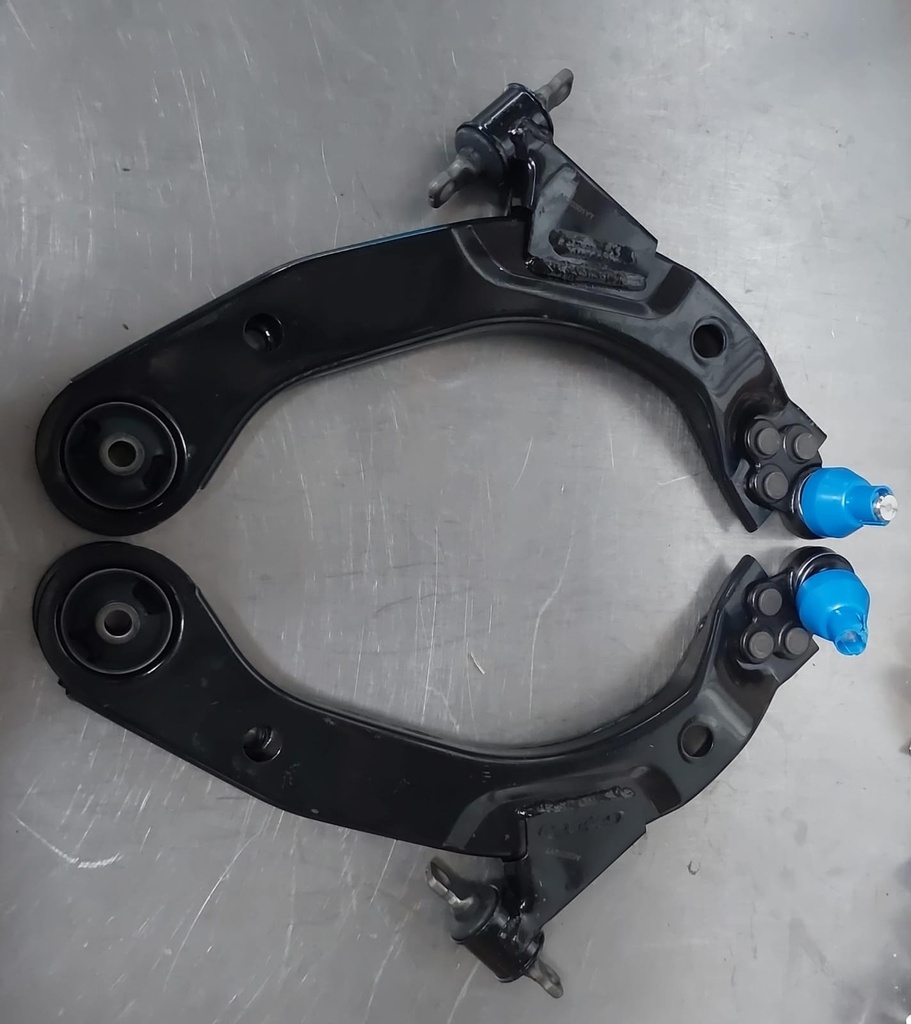 Tijeretas delanteras inferiores para Chevrolet HHR/Cobalt 2005-2010