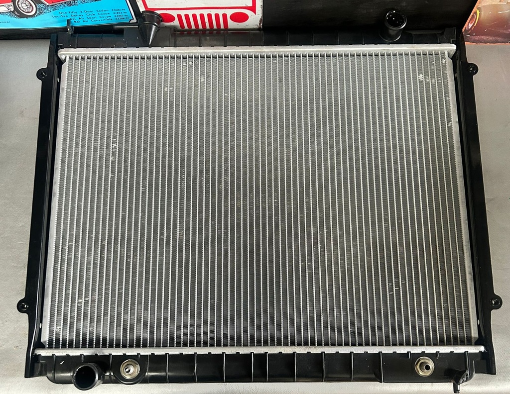 Radiador para Toyota Tacoma V6 2.4L, 2.7L, 3.4L 1995-2004