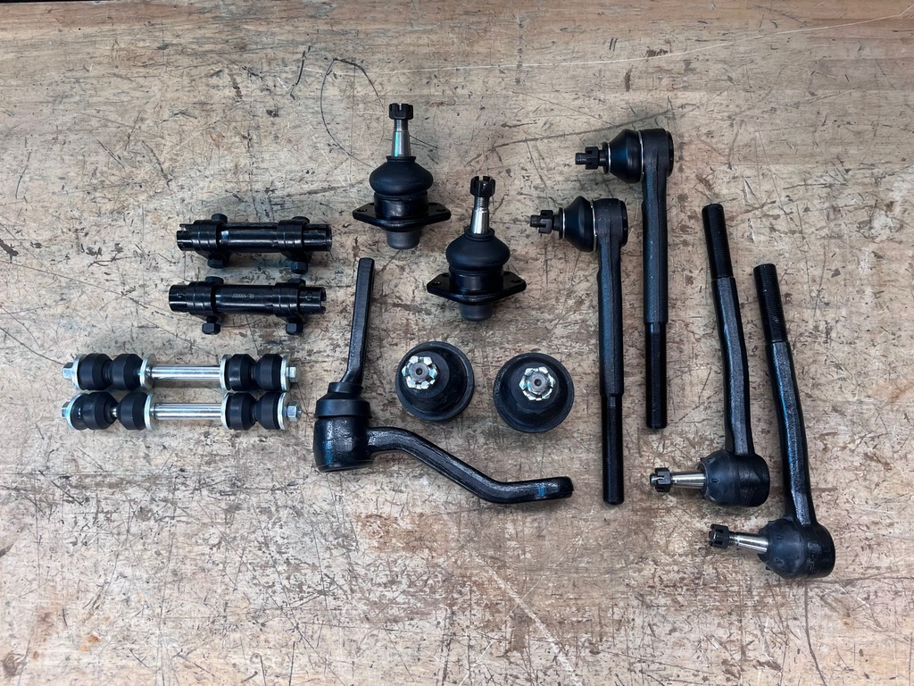 Kit de Rótulas de Suspensión 13 Piezas Chevrolet Caprice 1978-1996 / Impala 1978-1996 / Buick 225 1985-1989 / Buick Estate Wagon 1980-1983.