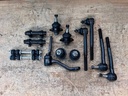 Kit de Rótulas de Suspensión 13 Piezas Chevrolet Caprice 1978-1996 / Impala 1978-1996 / Buick 225 1985-1989 / Buick Estate Wagon 1980-1983.