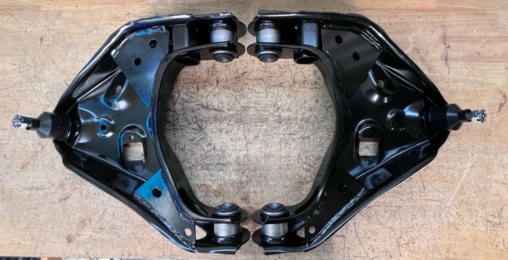 Tijeretas Delanteras Inferiores Ford Explorer 1995-2001 / Explorer Sport Trac 2001-2005 / Ranger 1998-2011 (solo para suspensión de barra de torsión).