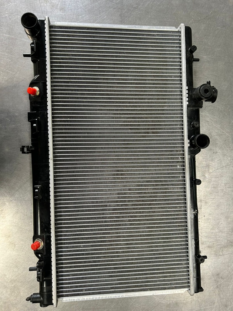 Radiador para Subaru Legacy Outback 2.5L 2000 al 2004