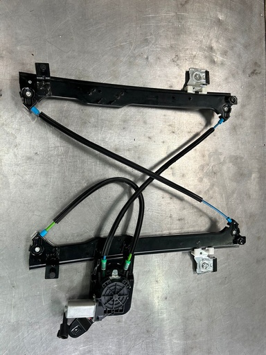 Máquina de ventana trasera izquierda Chevrolet Avalanche 2002 al 2006 Silverado 1999 al 2006 Tahoe Suburban 2000 al 2006 GMC Sierra 1999 al 2006 Yukon 2000 al 2006