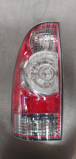Luz trasera izquirda para Toyota Tacoma 2005-2015