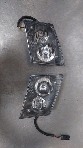 Luces antinieblas para Volvo VNL 2003-2017