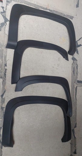 Flares para Chevrolet Silverado 1500 / 2500HD / 3500HD 2007-2013