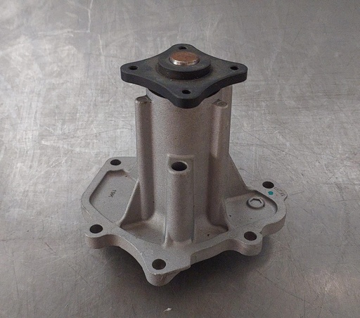 Bomba de agua para Nissan 5.6L Titan 2004 al 2024 / Pathfinder 2004 al 2012 / NV2500 / NV3500 2012 al 2021 / Armada 2005 al 2024