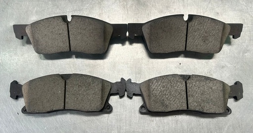 Pastillas delanteras ceramicas para Dodge Durango 2012 al 2020 Jeep Grand Cherokee 2014 al 2015 Mercedes GL Class 2013 al 2016 GLE Class 2016 al 2019 GLS Class 2017 al 2019 M Class 2012 al 2015