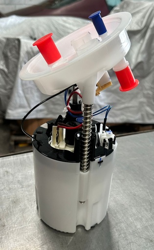 Bomba de gasolina para BMW 128I / 135I 2008 al 2013 / 323I  2006 al 2011 / 328I 2007 al 2013 / 328X 2007 al 2008 / 330XI 2005 al 2006 / 335I 2007 al 2013 / 335IS 2011 al 2013 / 335XI 2007 al 2008