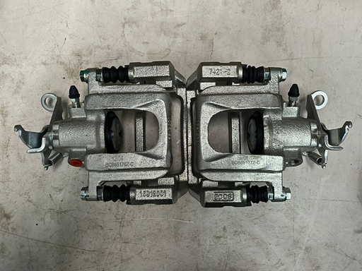 Caliper traseros para Dodge Grand Caravan 2008-2016 / Chrysler Town & Country 2008-2016 / Volskwagen Routan 2008-2014.