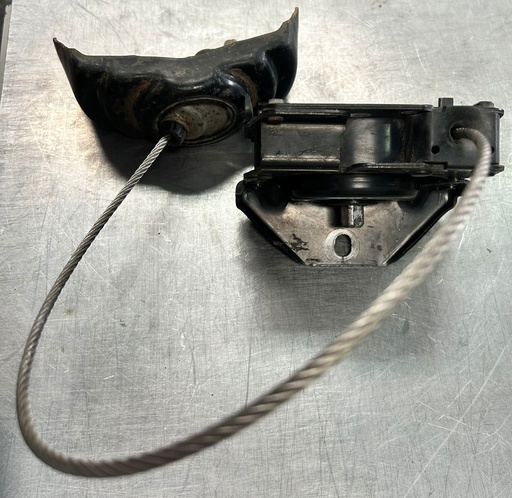 Soporte de rueda de repuesto para Chevrolet Tahoe 2015 al 2020  (usado)