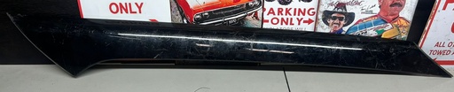 Moldura de pilar izquierda para Hyundai Creta 2017 al 2020  (usado con detalle)