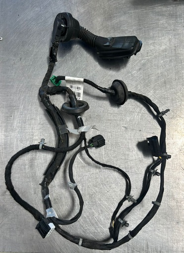 Arnés de puerta trasero para Chevrolet Tahoe / Suburban 2015 al 2020 (usado)