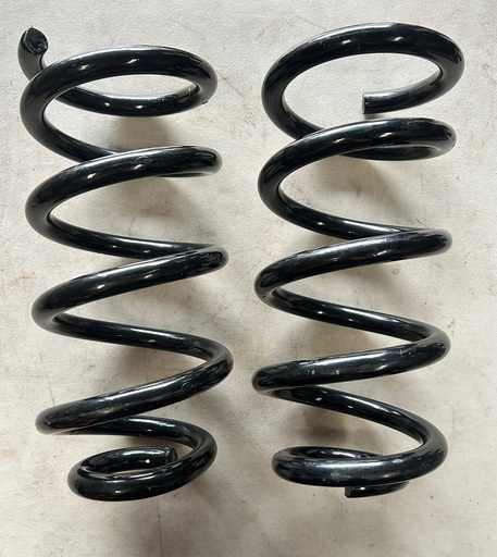 Espirales delanteras para Chevrolet Avalanche 2007 al 2013 / Silverado 2007 al 2019 / Suburban 2015 al 2020 / Tahoe 2007 al 2025