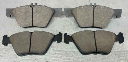 Pastillas delanteras cerámicas para Mercedes Benz CLK 320 1998 al 2003 / CLK 430 1999 al 2002 / E300 1998 a 1999 / E320 1996 al 2003 / E420 1997 | E430 1998 al 2002 / SLK320 2001 al 2004