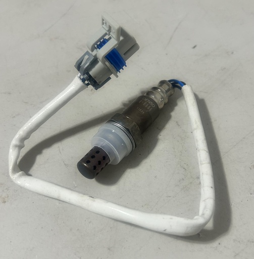 Sensor de oxigeno banco 1 sensor 2 / banco 2 sensor 2 para Chevrolet / GMC Silverado / Sierra 1500 2008 al 2013 / 2500 2008 al 2015 / Tahoe / Yukon 2008 al 2014 / Avalanche 2008 al 2013 / Camaro 2010 al 2015 / Corvette 2008 al 2013