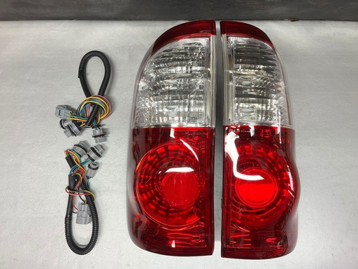 LUCES TRAS TOYOTA TUNDRA 04/06