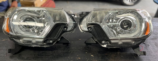 LUCES DELANT CROMADAS LED/TIPO LUPA TOYOTA TACOMA 12/15