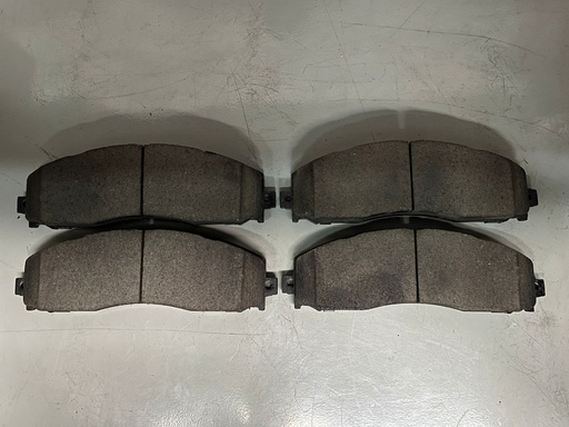 Pastillas Traseras Fibra Carbón / Cerámica Ford F250 Super Duty 2013-2022 / F350 Super Duty 2013-2022 / F450 Super Duty 2016-2023.