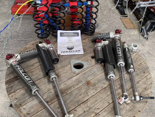 SOPORTE REUBICACION LLANTA REPUESTOS JEEP CJ/JK/LJ/TJ/YJ