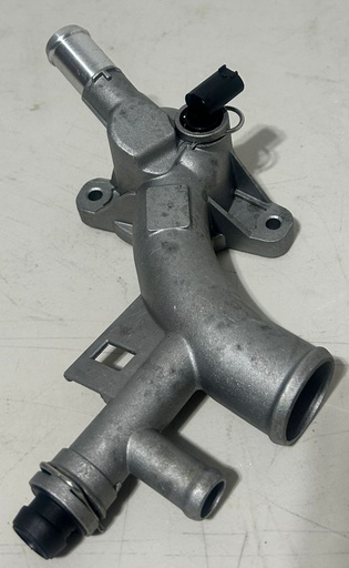 Carcasa de termostato de salia de agua para Chevrolet Cruze 2011 al 2015 / Cruze Limited 2016 / Sonic 2012 al 2020 / Trax 2013 al 2021 ( aluminio )